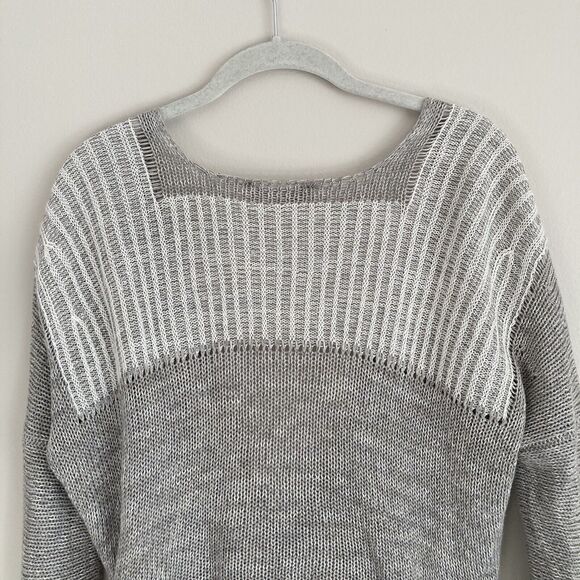 Soft Surroundings Loose Knit Wrap Front Sweater Plunging V-Neck Gray Size Small - Picture 9 of 11